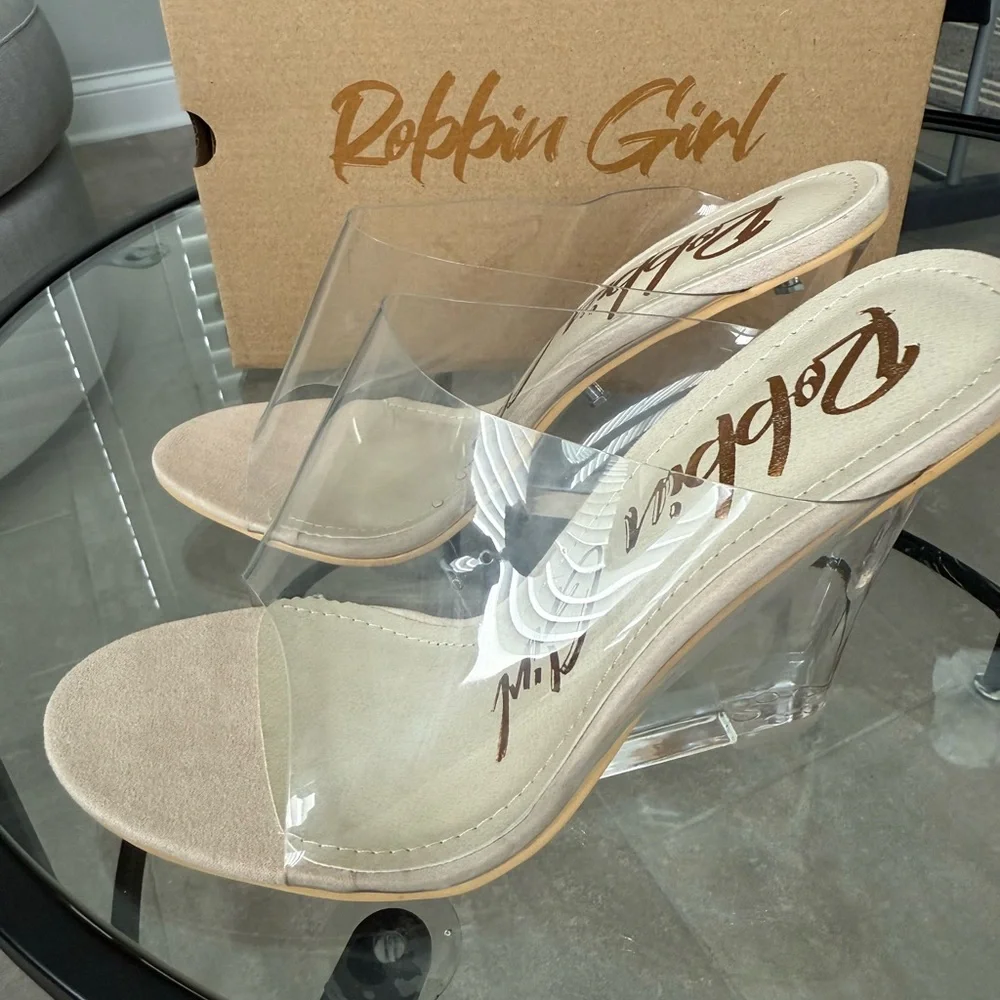 NIB Cape Robbin Women's  Open Square Toe Novelty Heel - Single Square Toe Cear